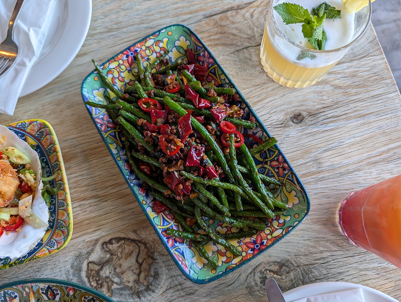 Sichuan Dry Fried Green Beans Recipe: Texture, Heat, and Stir-Fry Steps 2 dry fried green beans supporting the section about wok heat, aromatics, and practical comparison