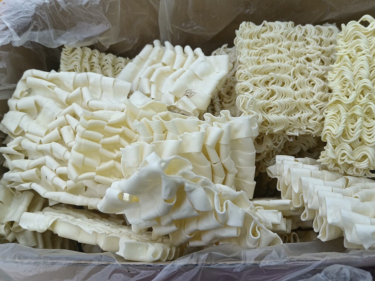 handmade noodles supporting noodle timing and serving texture